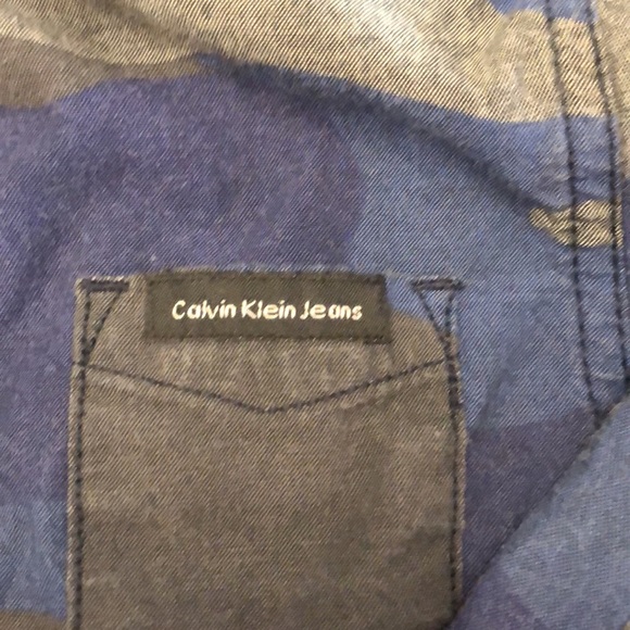 Calvin Klein toddler button down shirt - Picture 2 of 4